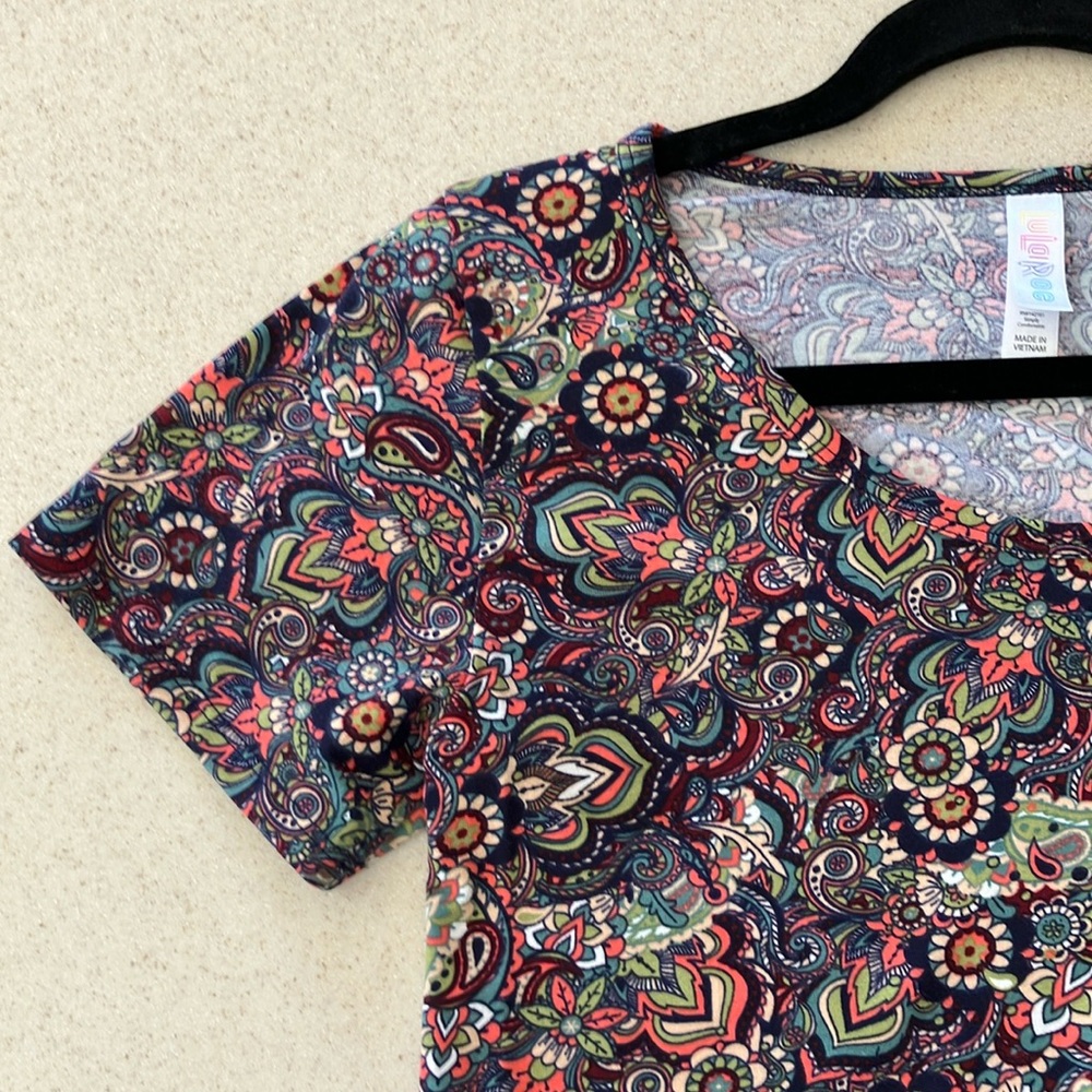 LuLaRoe | Classic T High Low Top
